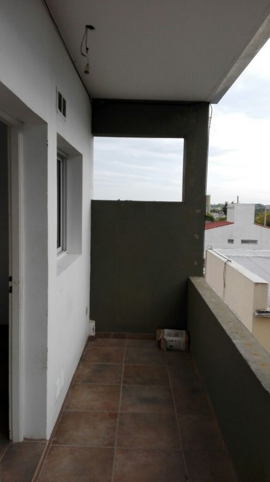 DEPARTAMENTO EN VENTA DE 1 DORMITORIO EN CALLE ARTIGAS 