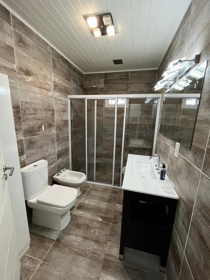 CASA A LA VENTA EN CALLE NEUQUEN