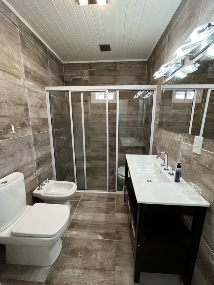 CASA A LA VENTA EN CALLE NEUQUEN
