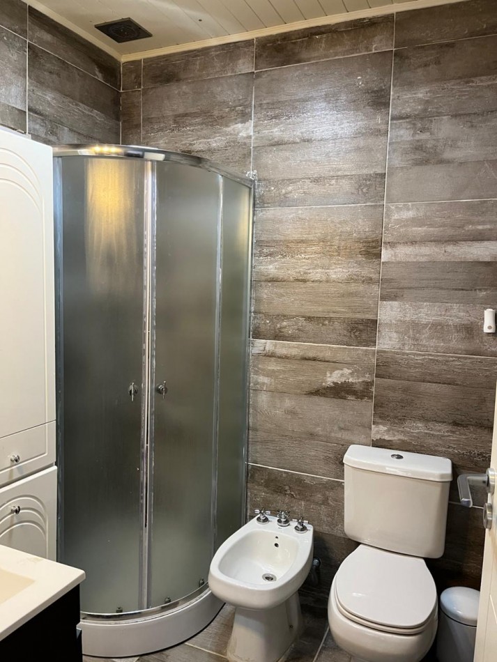CASA A LA VENTA EN CALLE NEUQUEN