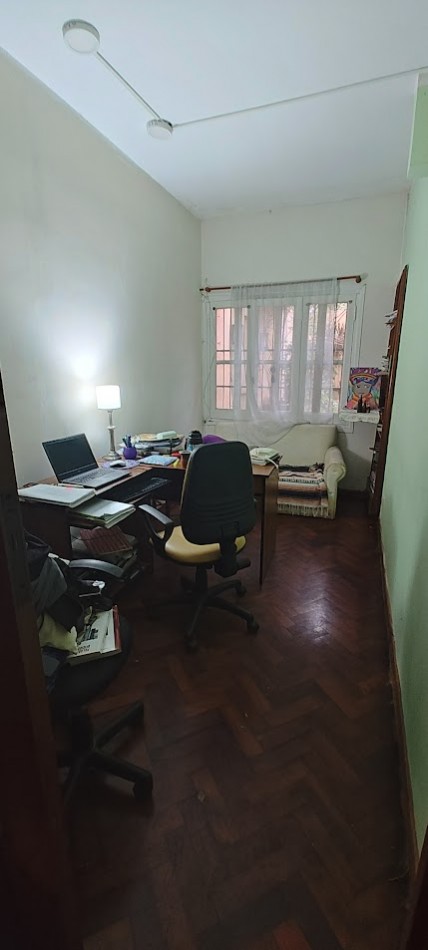 CASA EN VENTA HIPOLITO YRIGOYEN CASI URQUIZA
