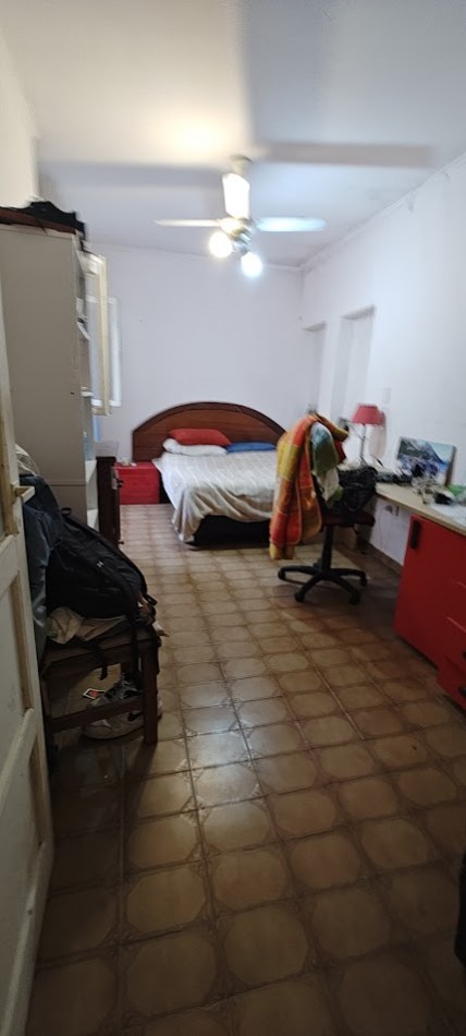 CASA EN VENTA HIPOLITO YRIGOYEN CASI URQUIZA