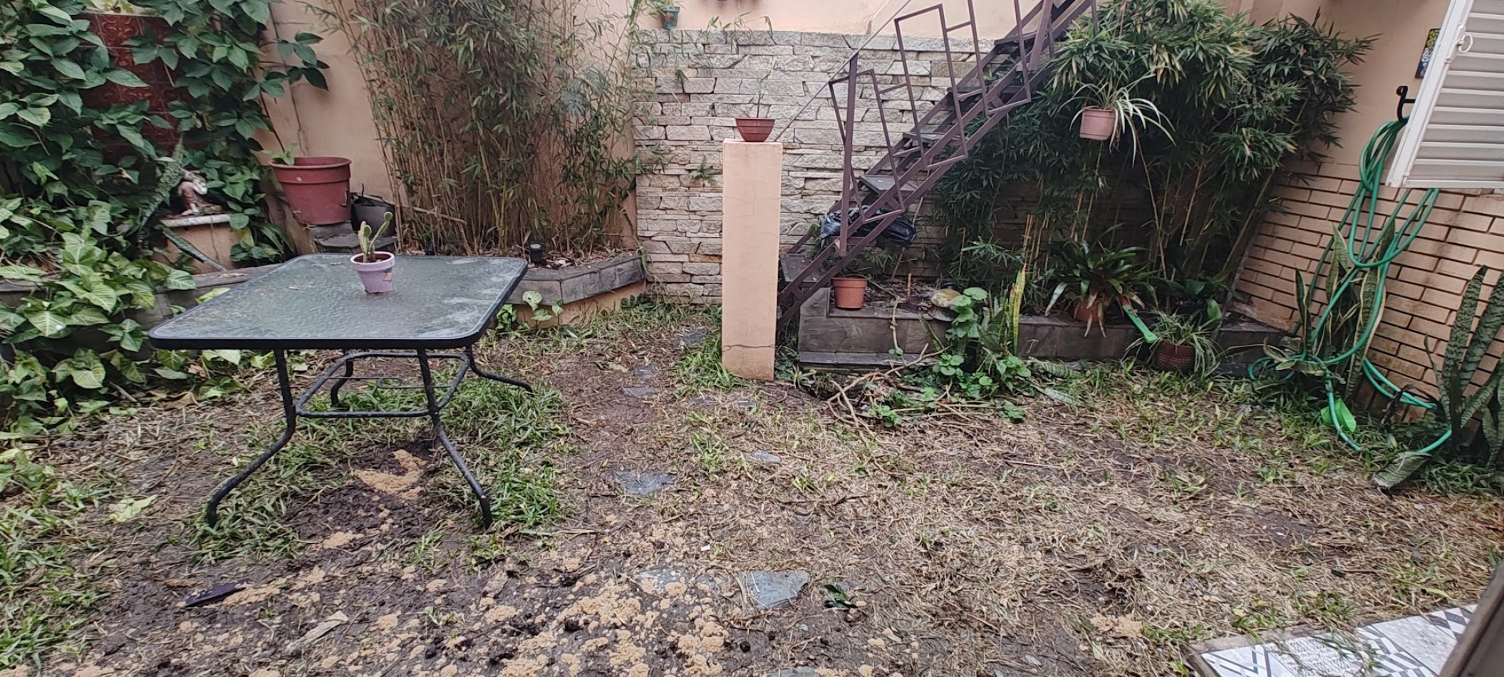 CASA EN VENTA HIPOLITO YRIGOYEN CASI URQUIZA
