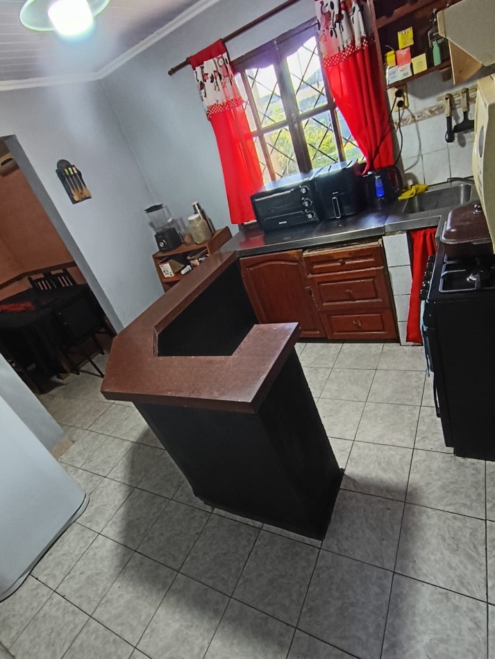 CASAQUINTA EN VENTA EN AMPLIO LOTE EN ESTACION PARERA