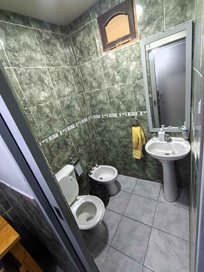 CASAQUINTA EN VENTA EN AMPLIO LOTE EN ESTACION PARERA