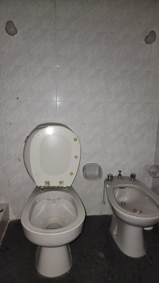CASA A LA VENTA A RECICLAR EN CALLE 25 DE MAYO