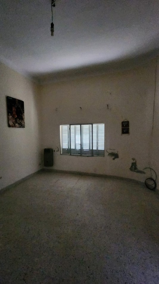 CASA A LA VENTA A RECICLAR EN CALLE 25 DE MAYO