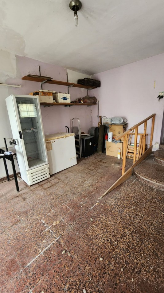 CASA A LA VENTA A RECICLAR EN CALLE 25 DE MAYO
