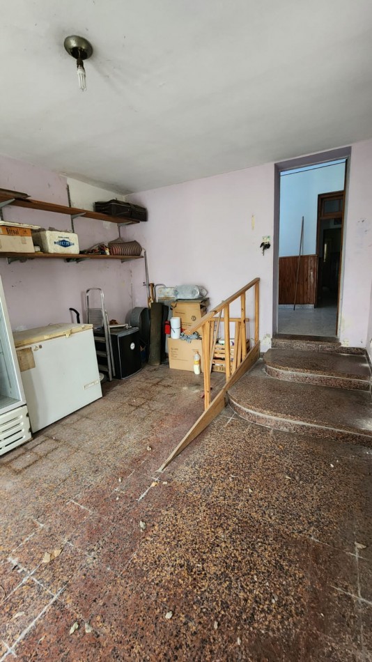 CASA A LA VENTA A RECICLAR EN CALLE 25 DE MAYO