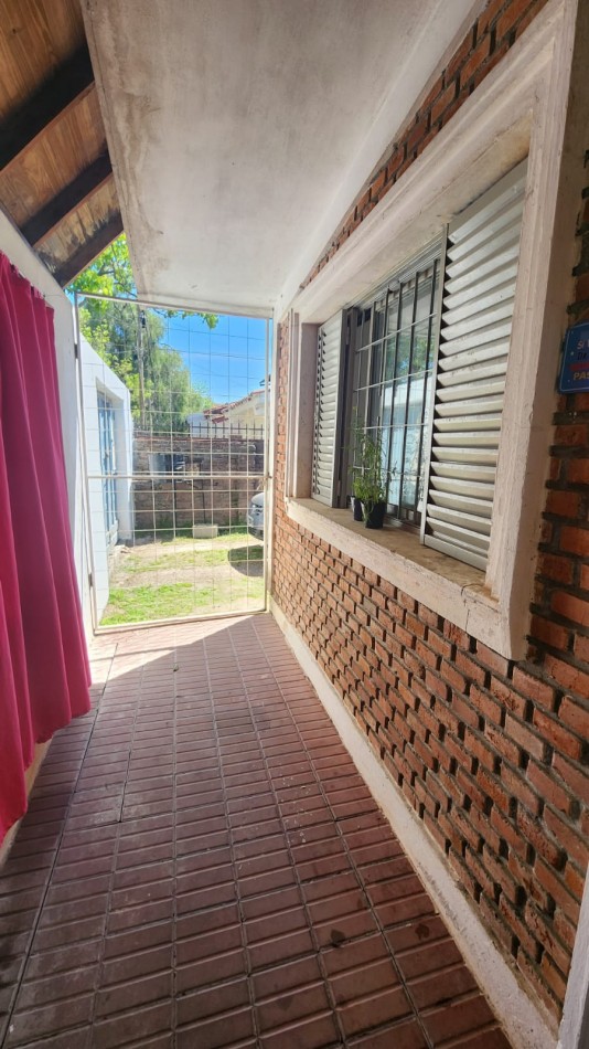 CASA EN VENTA EN CALLE LOPEZ Y PLANES 