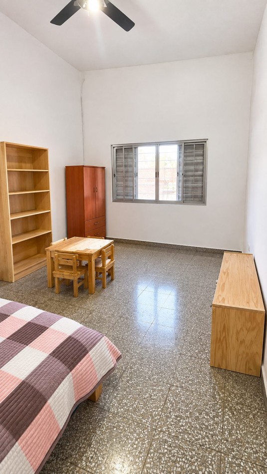 CASA EN VENTA EN CALLE LOPEZ Y PLANES 