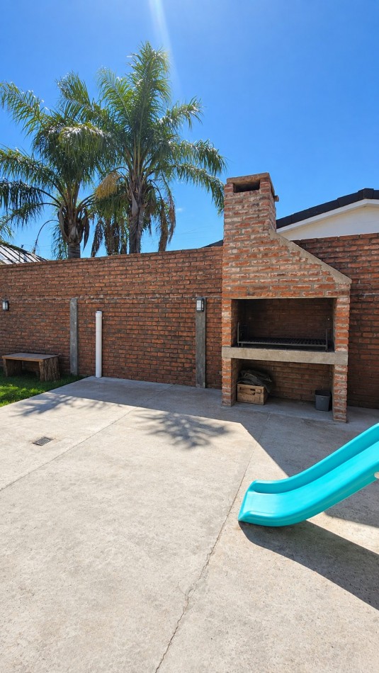 CASA EN VENTA EN CALLE LOPEZ Y PLANES 
