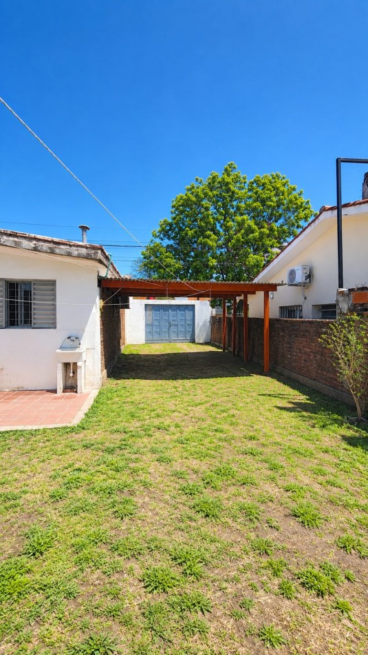 CASA EN VENTA EN CALLE LOPEZ Y PLANES 