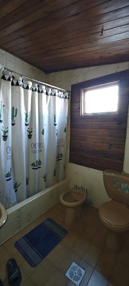 VENDO CASA INTERNA EN CALLE GUALEGUAYCHU
