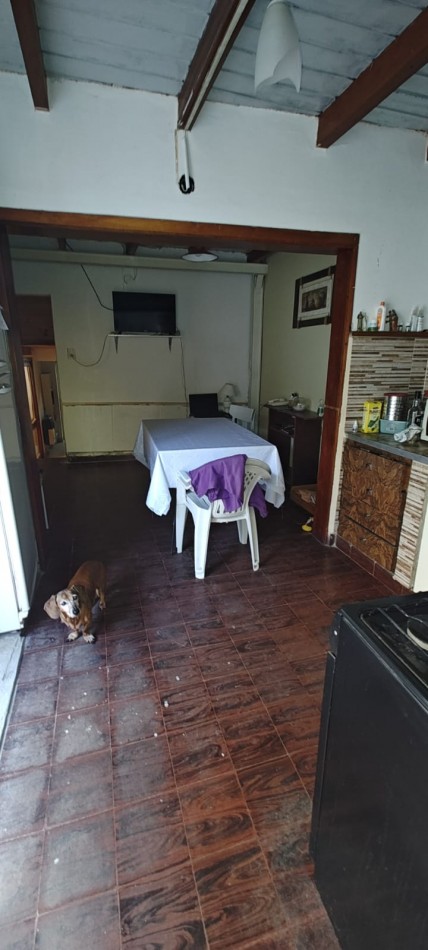 VENDO CASA INTERNA EN CALLE GUALEGUAYCHU