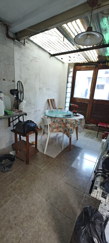 VENDO CASA INTERNA EN CALLE GUALEGUAYCHU