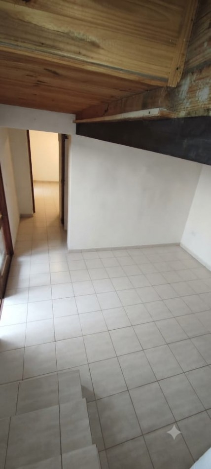 VENDO CASA INTERNA EN CALLE GUALEGUAYCHU