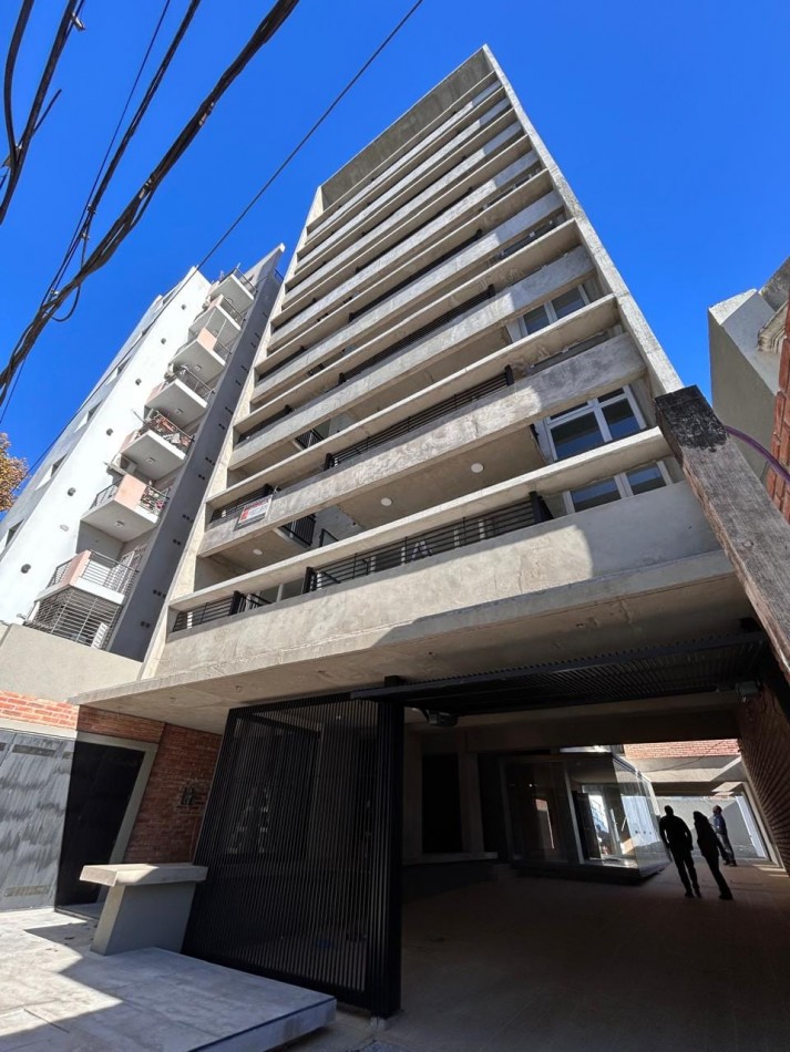 Departamento a estrenar en calle Peron 62