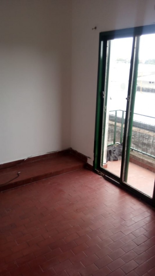 DUPLEX EN ALQUILER EN CALLE ILLIA 6621