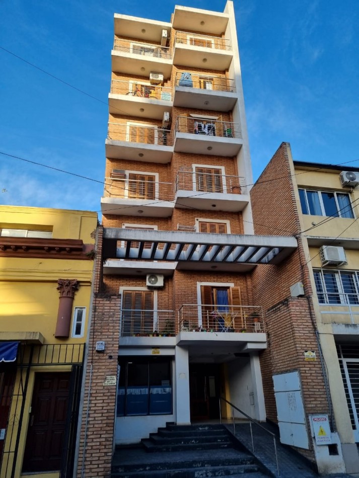 ALQUILO DEPARTAMENTO DE UN DORMITORIO EN CALLE CORRIENTES 372