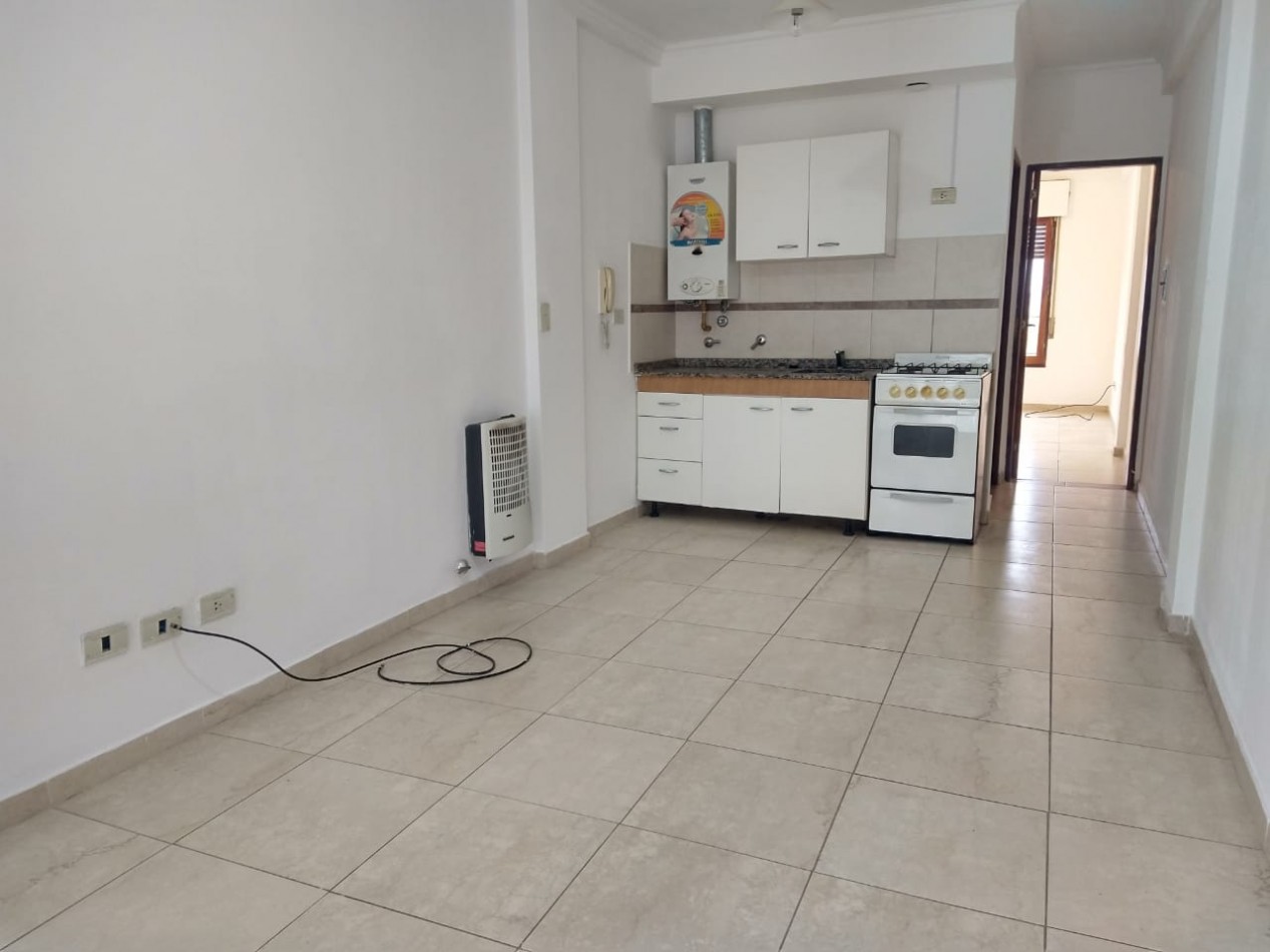 ALQUILO DEPARTAMENTO DE UN DORMITORIO EN CALLE CORRIENTES 372