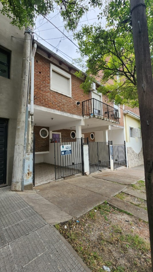 DUPLEX EN ALQUILER EN AVENIDA RAMIREZ