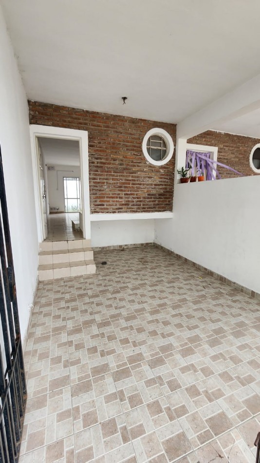 DUPLEX EN ALQUILER EN AVENIDA RAMIREZ