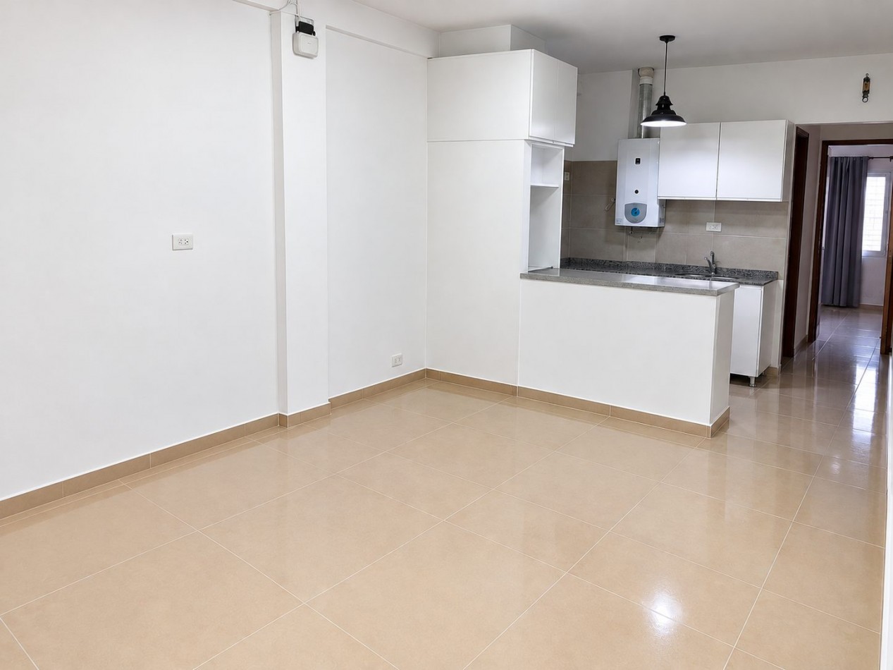DEPARTAMENTO EN ALQUILER EN PLANTA BAJA EN CALLE CARBO 947
