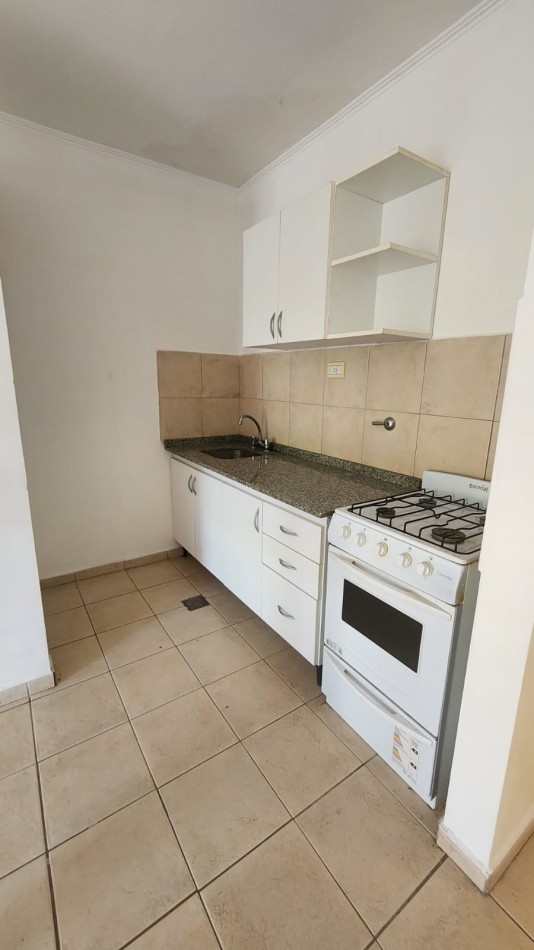 MONOAMBIENTE EN ALQUILER EN CALLE NOGOYA 161