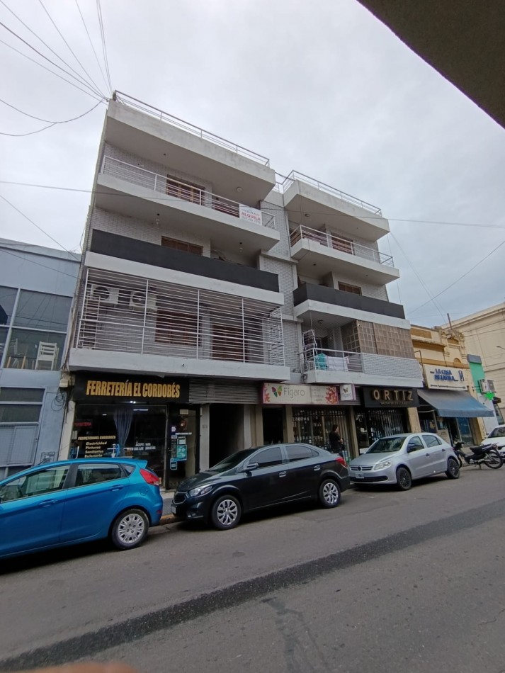 DEPARTAMENTO EN ALQUILER EN CALLE MONTE CASEROS 291