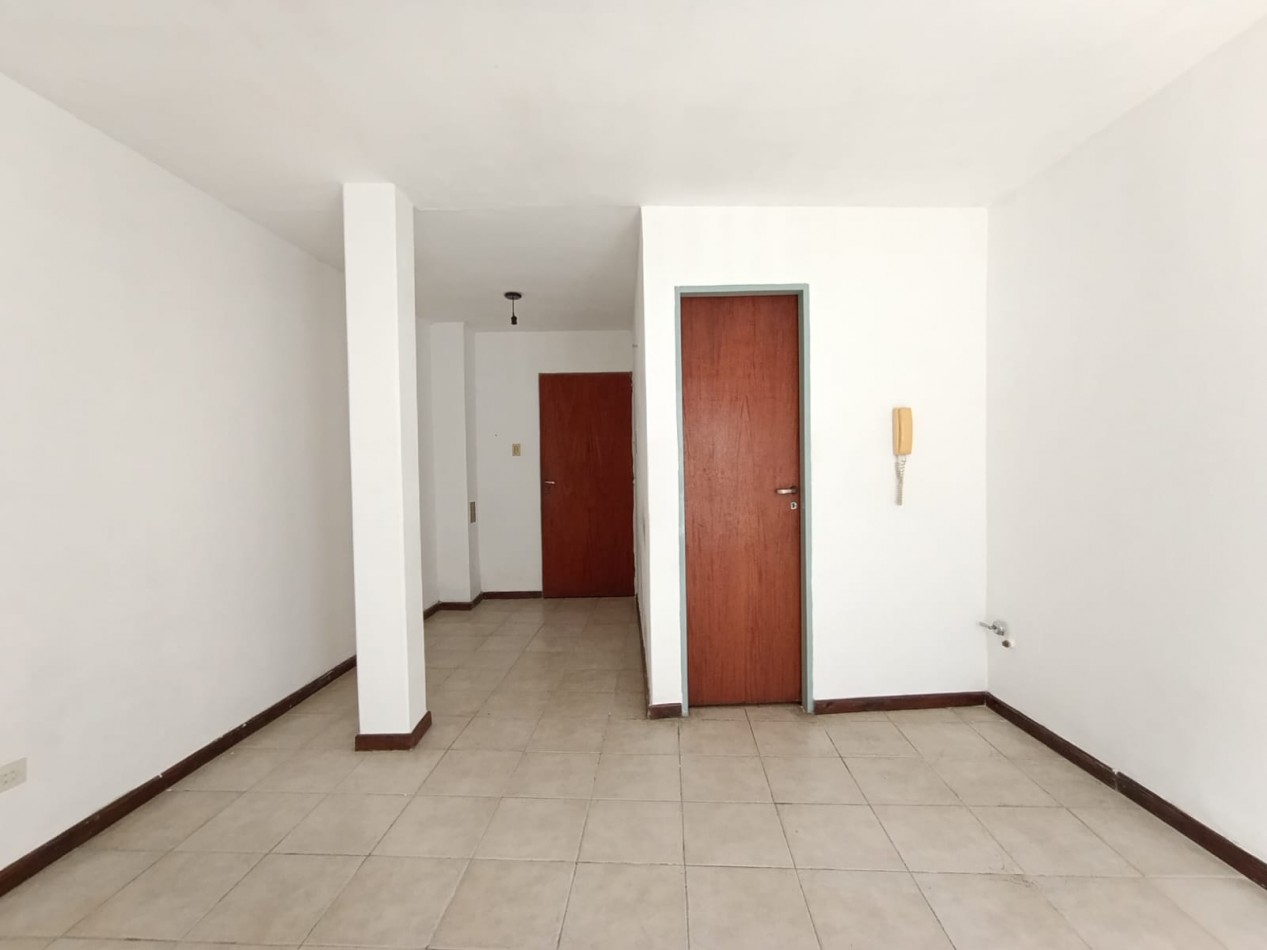 DEPARTAMENTO EN ALQUILER EN CALLE MONTE CASEROS 291