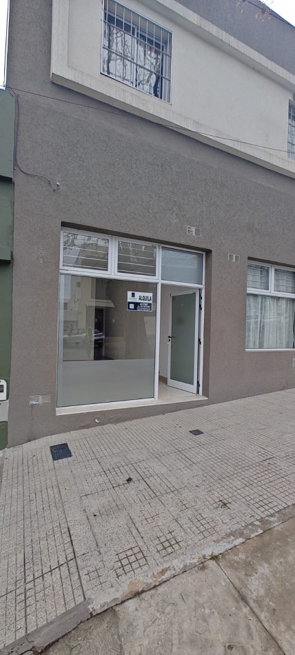 LOCAL COMERCIAL EN ALQUILER EN CALLE ALSINA 367