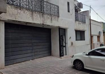 CASA EN VENTA CALLE ILLIA 663