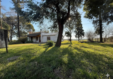 CASA DE CAMPO EN VENTA EN AMPLIO LOTE 