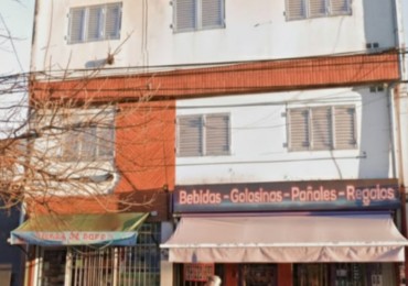 VENDO DEPTO C/ PATIO EN  CALLE LA PAZ 450, FRENTE A HOSPITAL DEL NIÑO