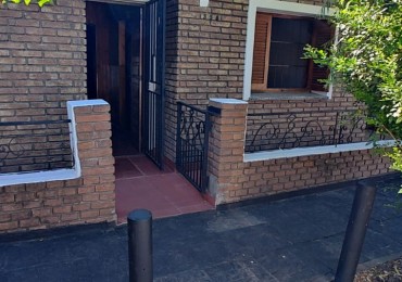 CASA EN VENTA CALLE EL TIMBO, casi Francia y Blas Parera
