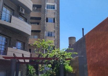 DEPARTAMENTO EN VENTA DE UN DORMITORIO CALLE COLON (Torres Manantiales ) 