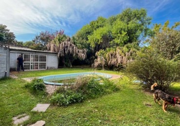 CASAQUINTA EN VENTA EN AMPLIO LOTE EN ESTACION PARERA