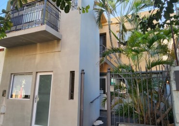 CASA A LA VENTA EN CALLE PASCUAL PALMA EN PLANTA