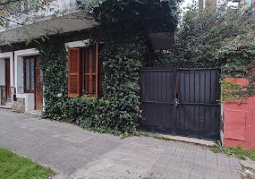 CASA EN VENTA HIPOLITO YRIGOYEN CASI URQUIZA