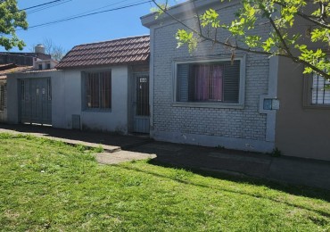 CASA EN VENTA EN CALLE LOPEZ Y PLANES 